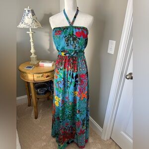 Stunning colorful maxi dress